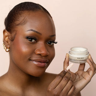 Crème visage florale avec acide hyaluronique